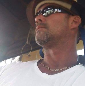 Meet your Posher, Mitchell